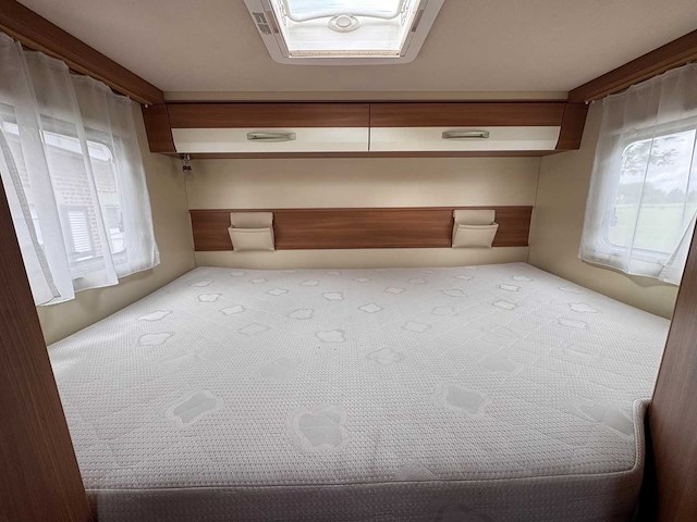 Eura mobil activa one 690 hb camper - afbeelding 13 van  29