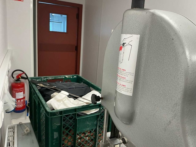 Eureka vleeslintzaag vleeszaagmachine - afbeelding 2 van  10