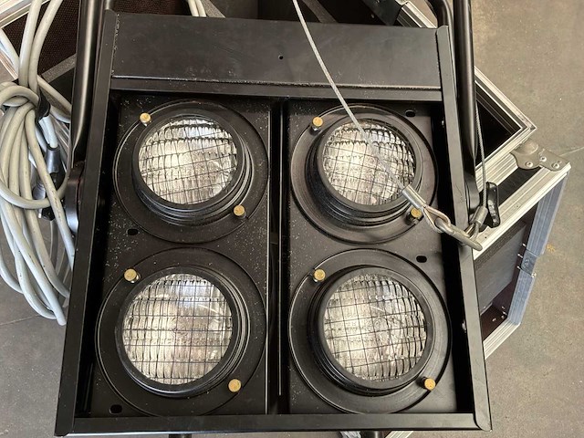 Euro light blinder 4 spot - set van 2 blinders - afbeelding 2 van  7