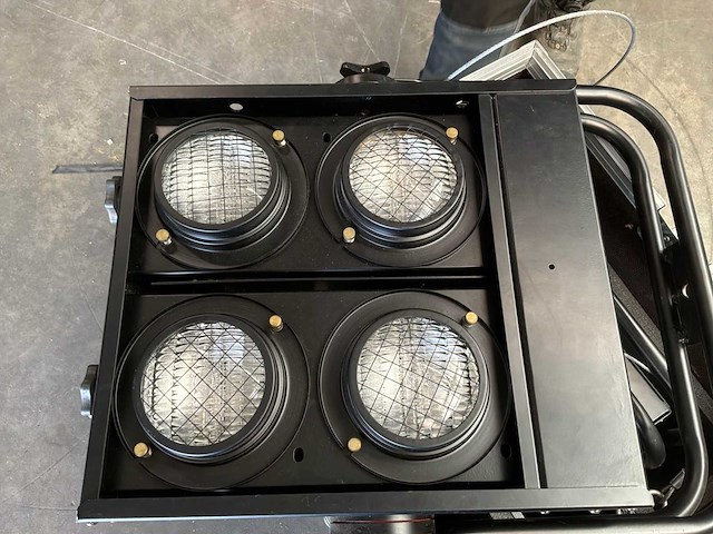 Euro light blinder 4 spot - set van 2 blinders - afbeelding 3 van  7