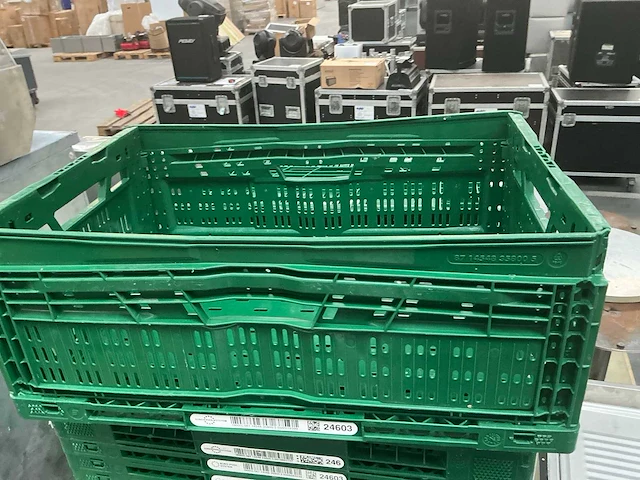 Euro pool system partij opplooibare kunststof stapelkratten - afbeelding 2 van  4