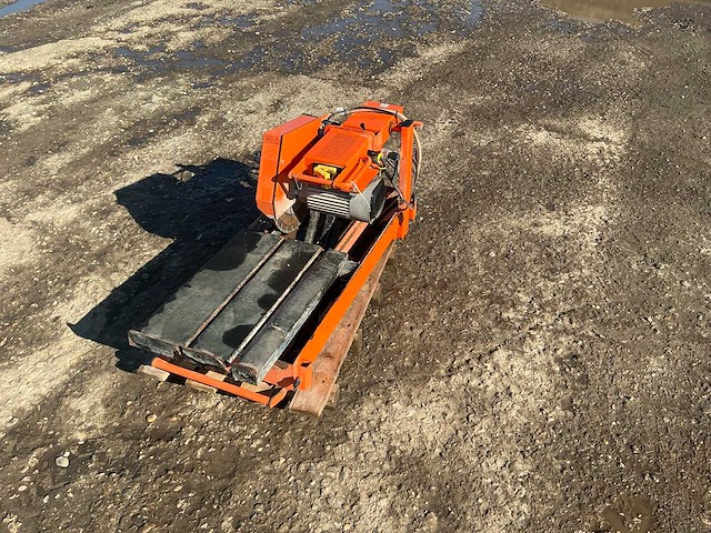 Euro shatal ts351-45 steenzaagmachine - afbeelding 2 van  5