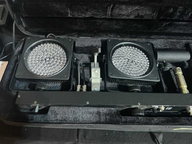 Eurolite led kls-200 4-delige spotlight op frame (5x) - afbeelding 4 van  8