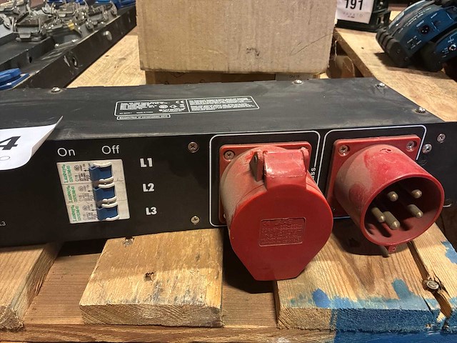 Eurolite sb1050 power distributor - afbeelding 1 van  5