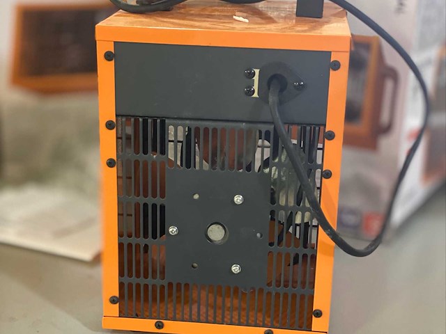 Eurom ek 2000 industriële verwarming lot 2000w nieuw - afbeelding 6 van  17