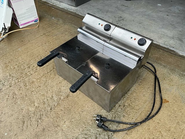 Euromax 8 liter eco dubbele friteuse - afbeelding 2 van  4