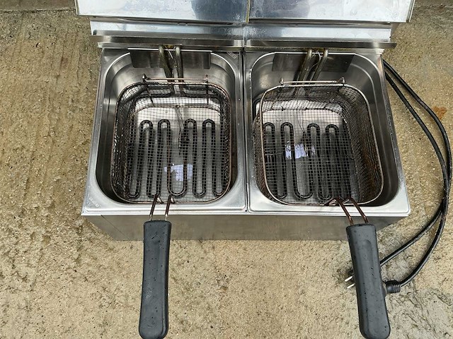 Euromax 8 liter eco dubbele friteuse - afbeelding 2 van  3