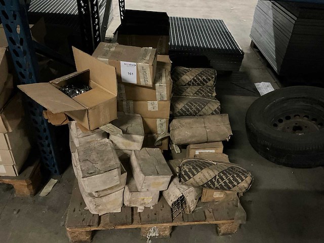 Euronails partij diverse nagels - afbeelding 1 van  6