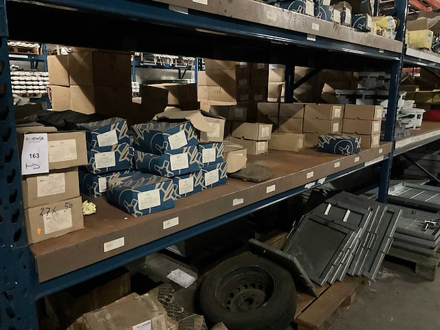 Euronails partij diverse nagels - afbeelding 1 van  10