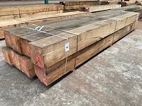 Europees eiken balken 240x240 mm (8x) - afbeelding 1 van  5