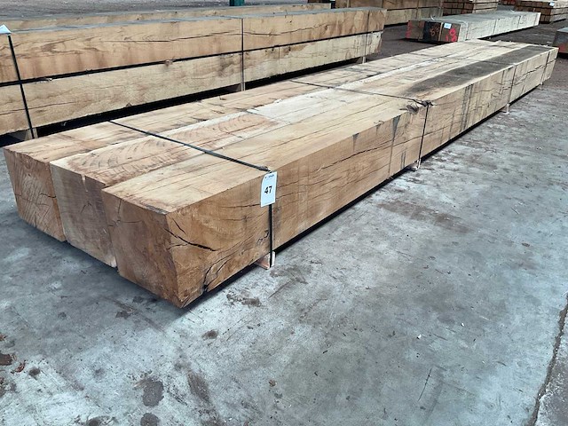 Europees eiken balken 290x290 mm (3x) - afbeelding 1 van  5