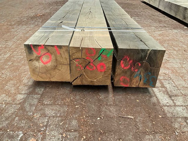 Europees eiken balken 290x290 mm (3x) - afbeelding 4 van  5