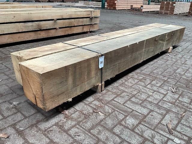 Europees eiken balken 300x300 mm (2x) - afbeelding 1 van  5