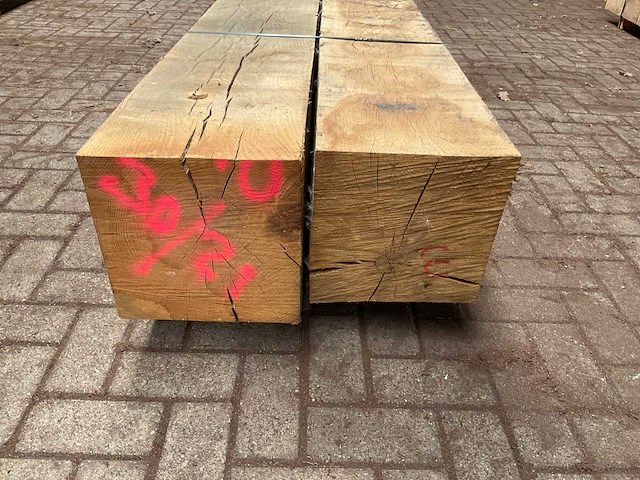 Europees eiken balken 300x300 mm (2x) - afbeelding 4 van  5