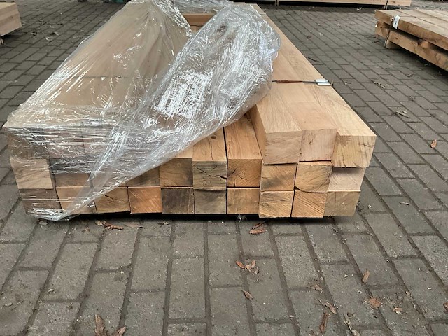 Europees eiken balken voorgeschaafd 100x100 mm ca. 0,65 m³ - afbeelding 2 van  3