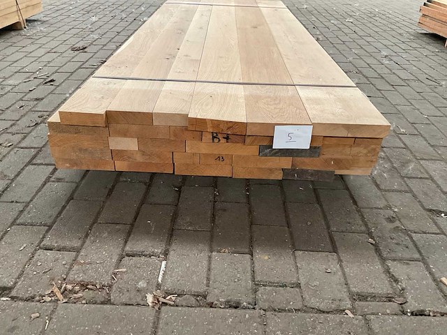 Europees eiken planken geschaafd op 35 mm ca. 0,4 m³ - afbeelding 2 van  5