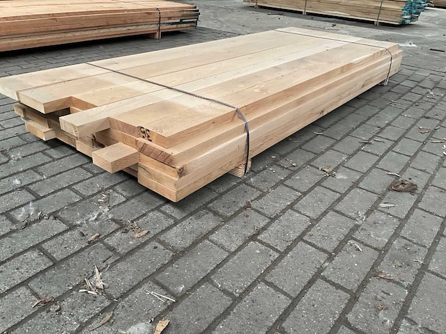 Europees eiken planken geschaafd op 35 mm ca. 0,4 m³ - afbeelding 3 van  5