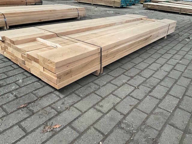 Europees eiken planken geschaafd op 35 mm ca. 0,5 m³ - afbeelding 3 van  5