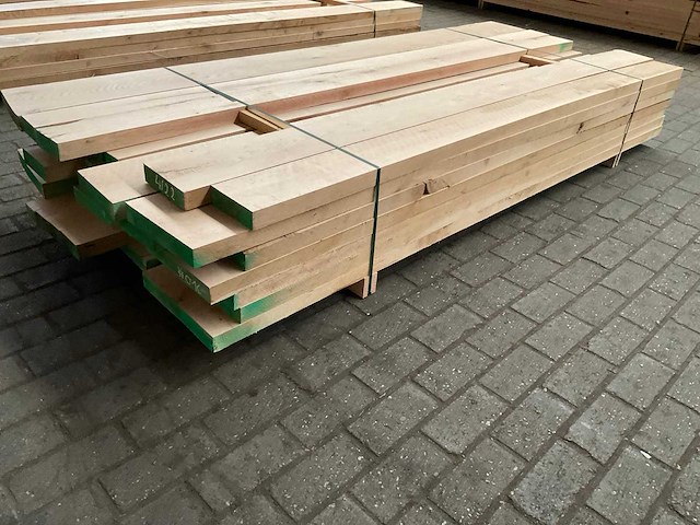 Europees eiken planken geschaafd op 45 mm ca. 0,9 m³ - afbeelding 2 van  5