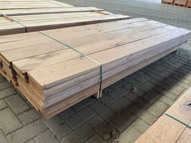 Europees eiken planken gestoomd 23x180 mm (45x) - afbeelding 1 van  5