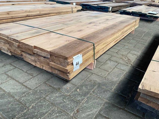 Europees eiken planken gestoomd 27 mm ca. 0,35 m³ - afbeelding 1 van  4