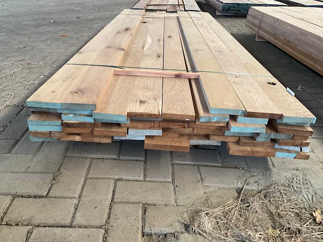 Europees eiken planken gestoomd 27 mm ca. 0,4 m³ - afbeelding 1 van  5