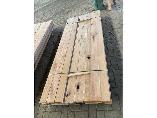 Europees eiken planken gestoomd 27 mm ca. 0,4 m³ - afbeelding 3 van  5