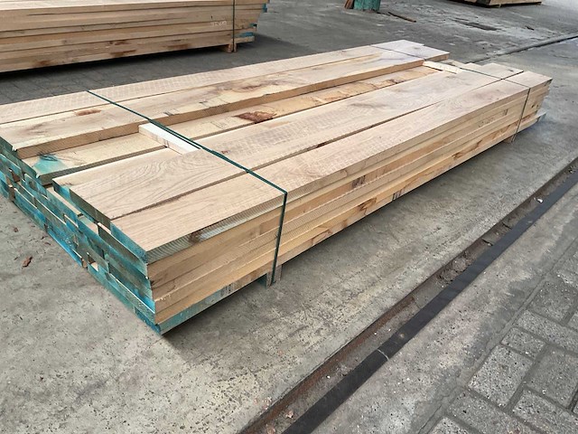 Europees eiken voorgeschaafd op 35 mm ca. 0,7 m³ - afbeelding 2 van  5