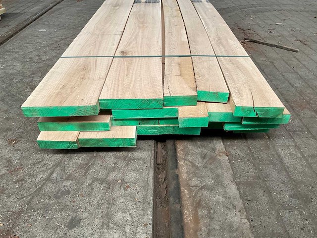 Europees eiken voorgeschaafd op 45 mm ca. 0,5 m³ - afbeelding 3 van  5