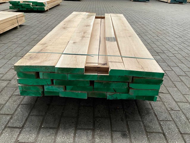 Europees eiken voorgeschaafd op 45 mm ca. 0,5 m³ - afbeelding 1 van  5