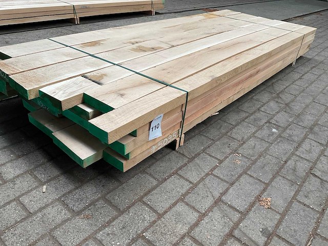 Europees eiken voorgeschaafd op 45 mm ca. 0,65 m³ - afbeelding 1 van  5