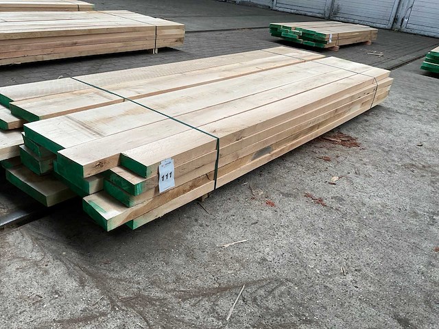 Europees eiken voorgeschaafd op 45 mm ca. 0,65 m³ - afbeelding 1 van  5