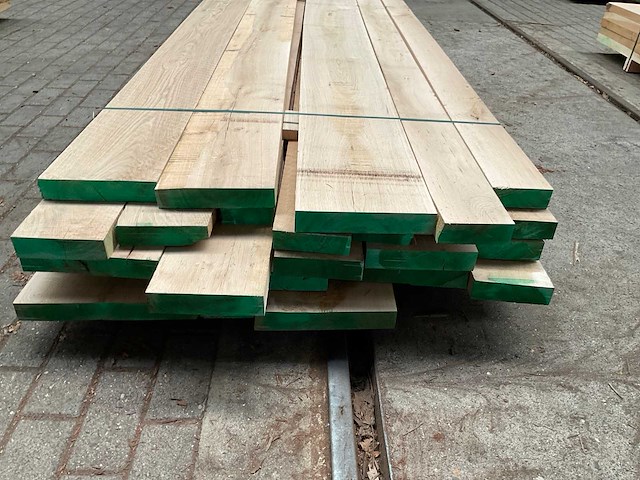 Europees eiken voorgeschaafd op 45 mm ca. 0,65 m³ - afbeelding 2 van  5