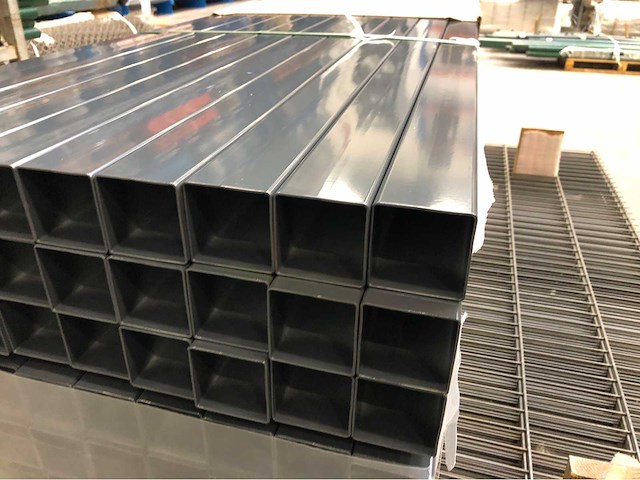 Europees fabricaat 2d 6/5/6mm partij panelen met palen en bevestigingen - afbeelding 12 van  12