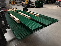 Europees fabrikaat 2d 6/5/6mm dubbelstaafmat partij omheining met palen en bevestigingen