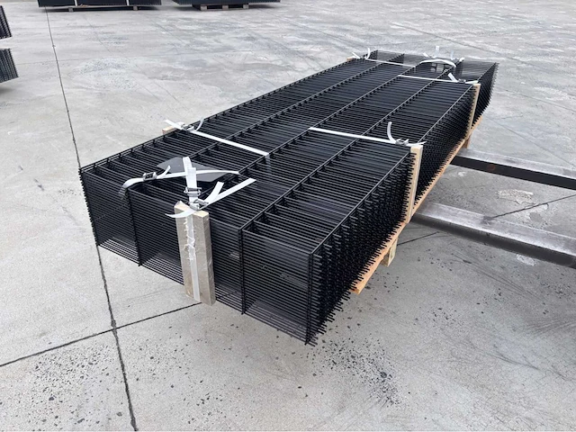Europees fabrikaat 6/5/6mm 2d partij panelen - afbeelding 1 van  8