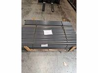 Europees fabrikaat clippaal lot tuinpalen