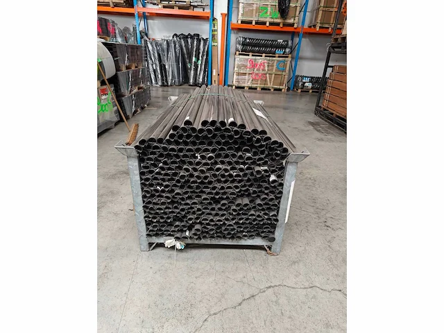Europees fabrikaat clippaal lot tuinpalen - afbeelding 3 van  4