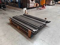 Europees fabrikaat clippaal lot tuinpalen - afbeelding 2 van  3