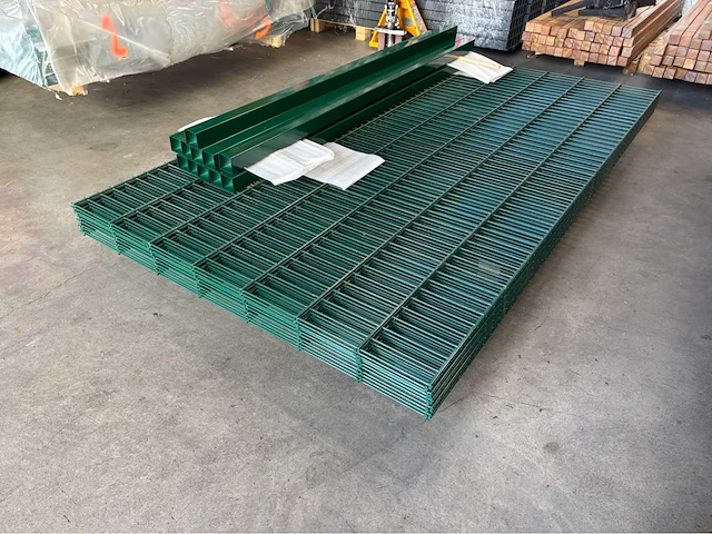 Europees fabrikaat dubbelstaafmat 6/5/6mm lot panelen met palen en bevestigingen - afbeelding 4 van  11