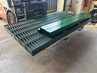 Europees fabrikaat dubbelstaafmat 6/5/6mm lot panelen met palen en bevestigingen