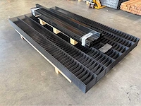 Europees fabrikaat dubbelstaafmat super 8/6/8 lot panelen met palen en bevestigingen - afbeelding 6 van  11