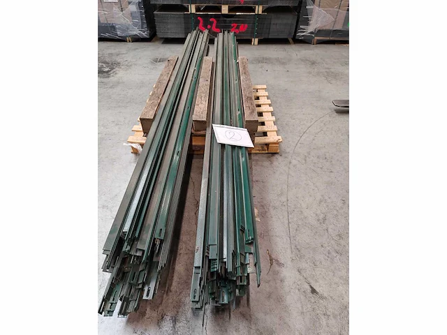 Europees fabrikaat lot l-profielen - afbeelding 1 van  4