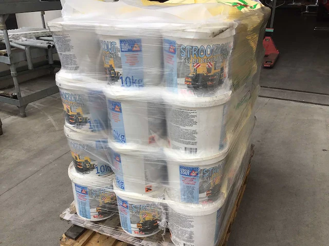 Europees fabrikaat strooizout - afbeelding 1 van  4