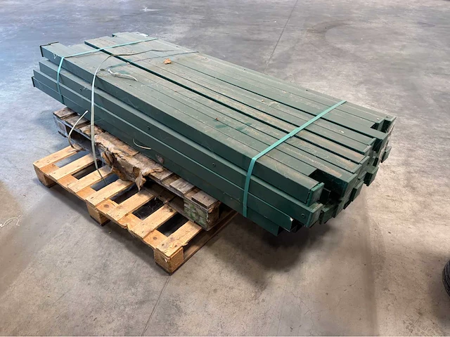 Europees fabrikaat vierkant 60x60mm lot viekrant palen - afbeelding 3 van  3