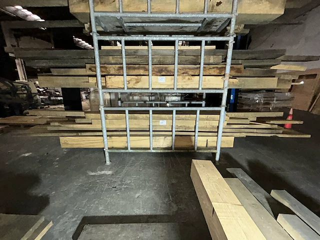 Europese eiken balken 1,116 m³ - afbeelding 1 van  5