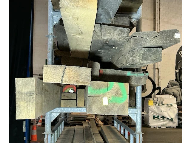 Europese eiken balken 1,318 m³ - afbeelding 4 van  5