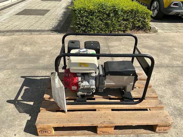 Europower ep600 5,4 kw stroomgenerator - afbeelding 1 van  7