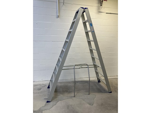 Eurostairs stxd-9 dubbel oploopbare trap – 2×9 treden – nieuw - afbeelding 1 van  3