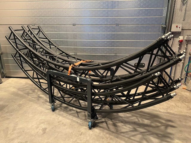 Eurotruss cirkel zwart 4m - afbeelding 1 van  1